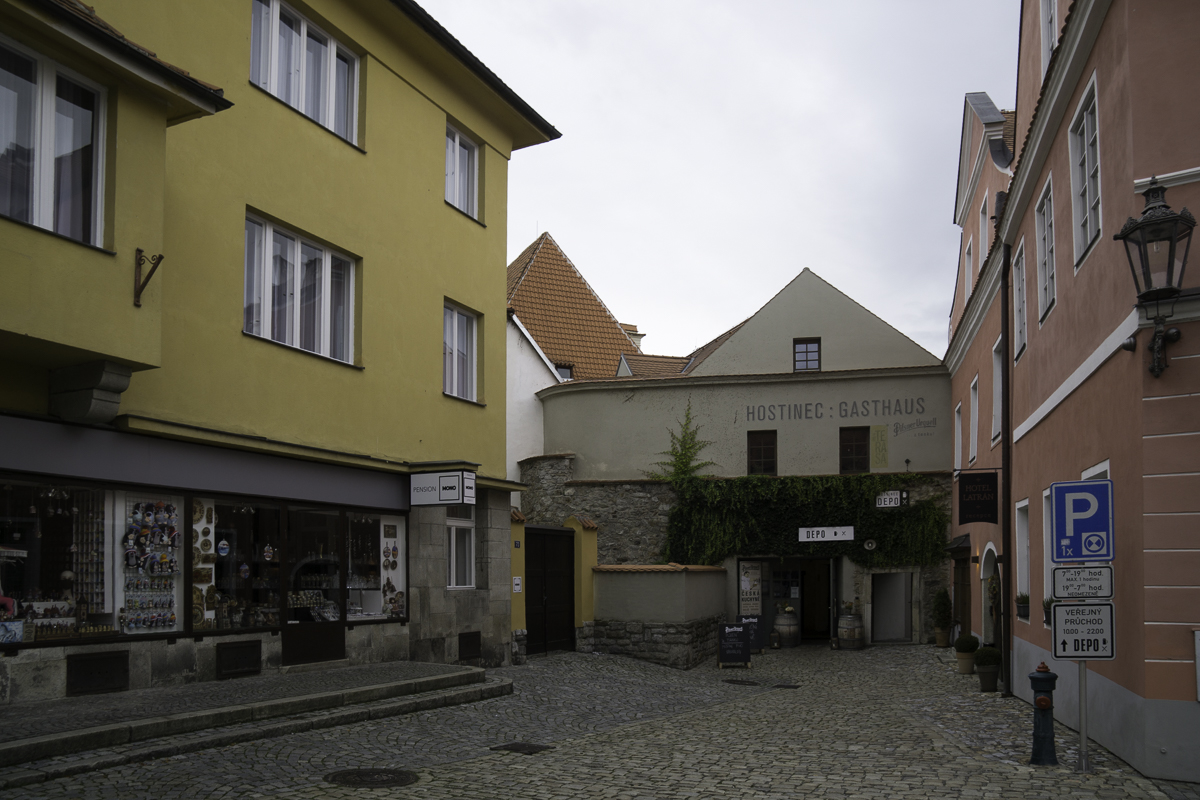 PIC-201006172504