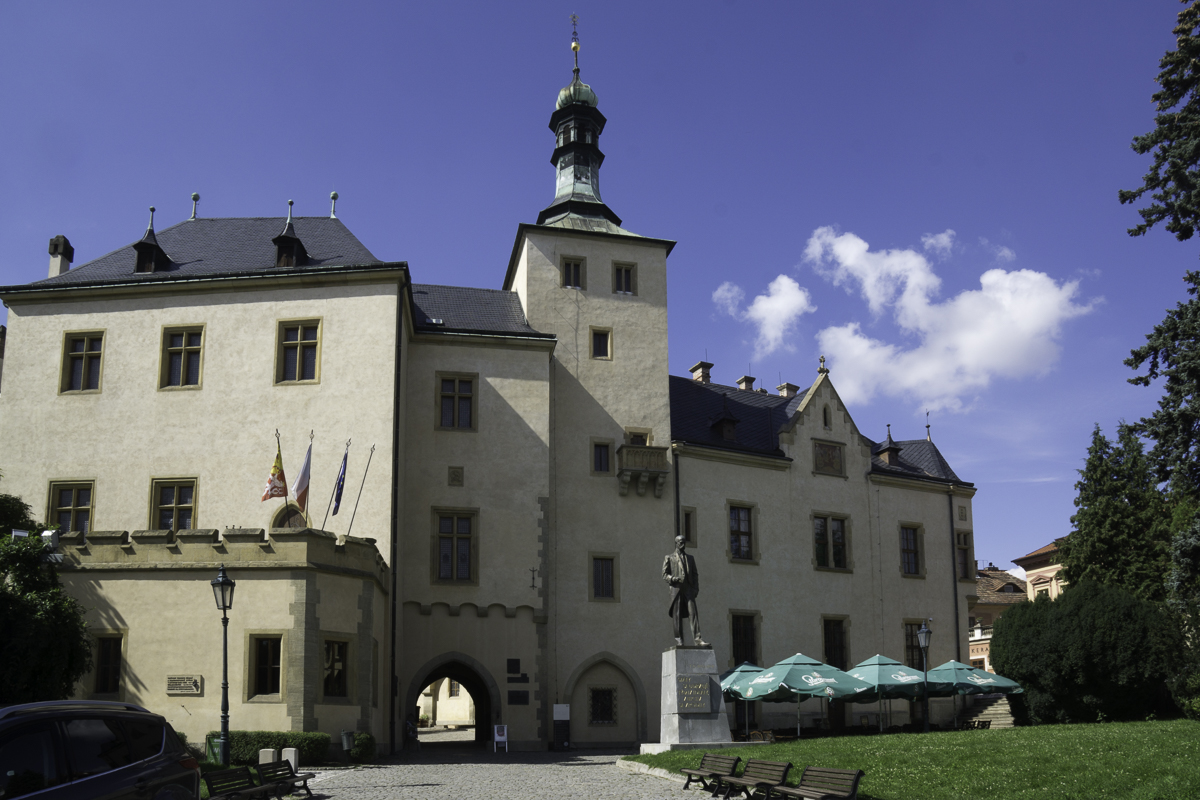 PIC-200908120050