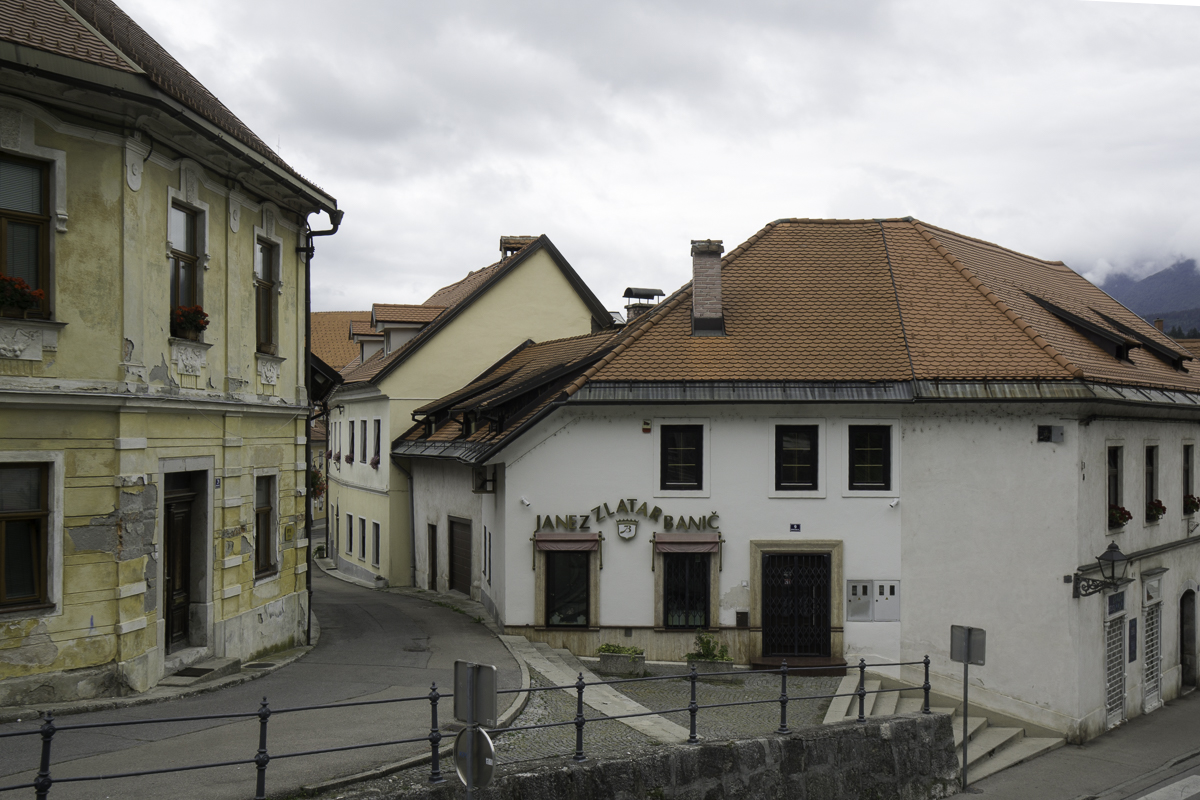 PIC-200823120524