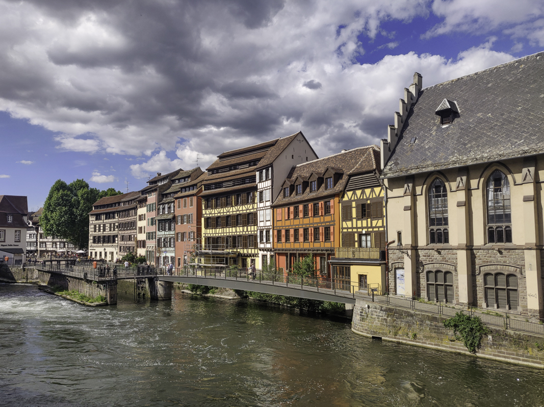 PIC-220525165946